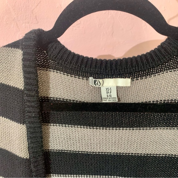 Volcom ~ striped cardigan ~ S - Picture 8 of 12